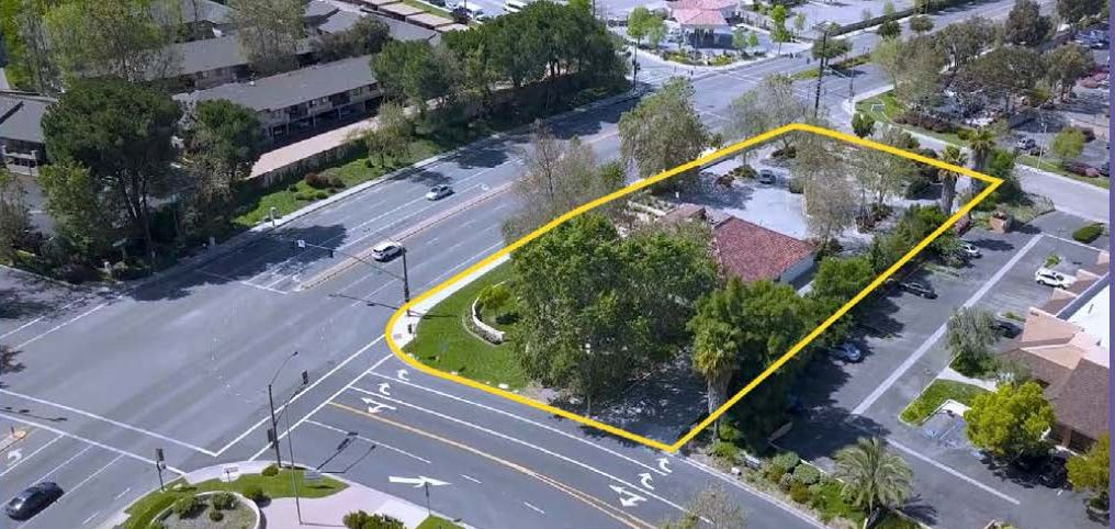 530 Hampshire Rd, Westlake Village, CA 91361